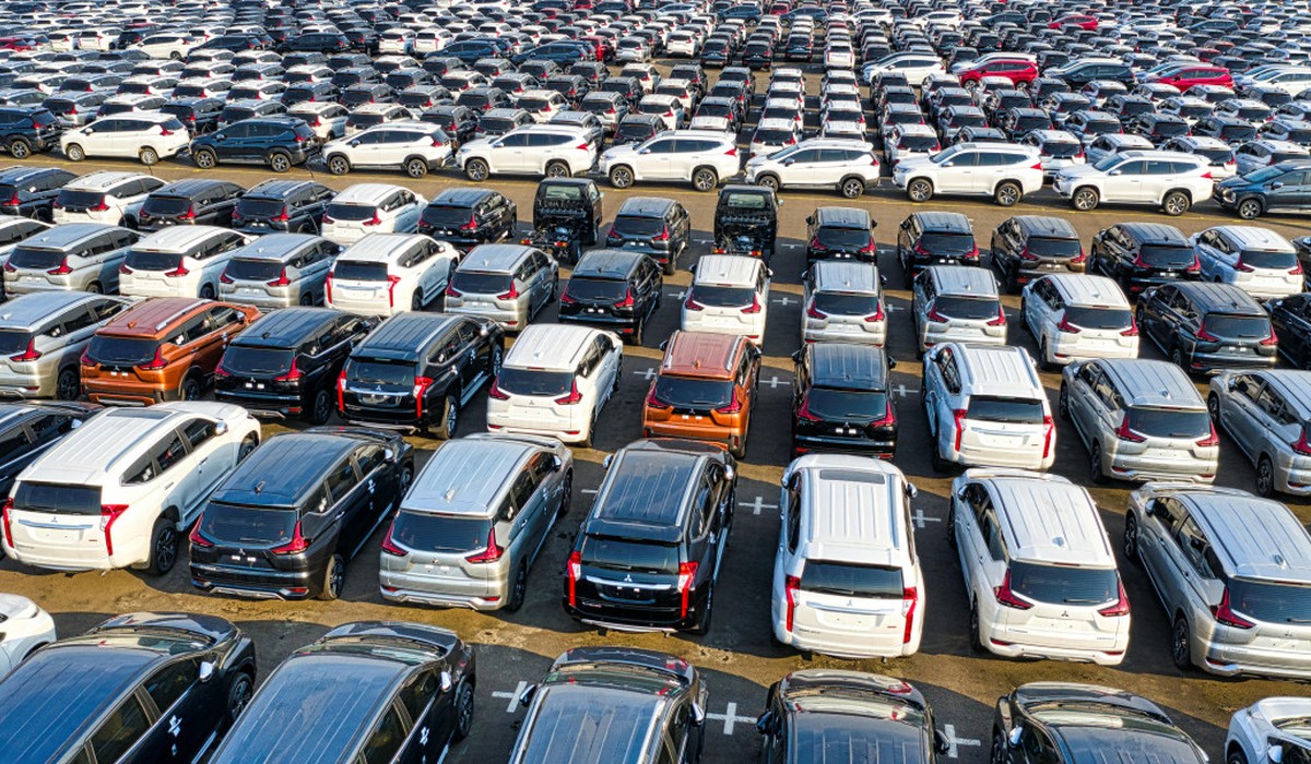 Autoindustrie: Geschäftsklima und Erwartungen im April deutlich schlechter
