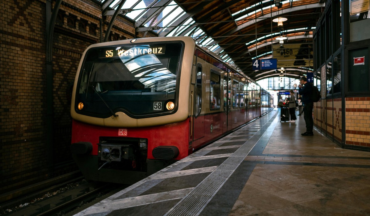 Linienverkehr 2025 weitgehend stabil: Rund 11,5 Milliarden Beförderungen registriert Linienverkehr 2025 weitgehend stabil: Rund 11,5 Milliarden Beförderungen registriert