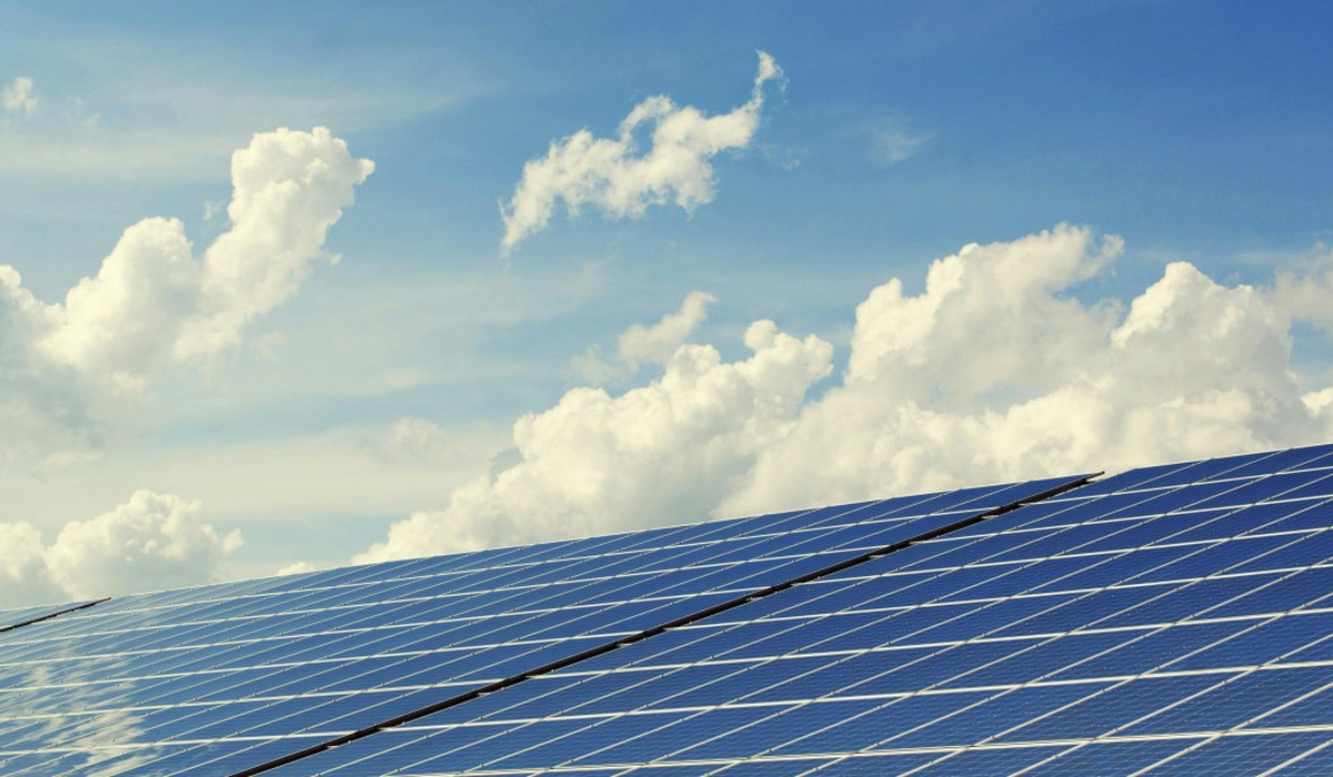 Wind und Photovoltaik liefern 64,1 Prozent des inländischen Stroms im 3. Quartal 2025 Wind und Photovoltaik liefern 64,1 Prozent des inländischen Stroms im 3. Quartal 2025